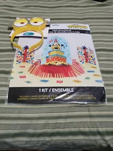 MINIONS TABLE DECORATION KIT AND LIGHT UP HEADBAND - Picture 1 of 5