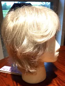 NEW Paula Young Wig Beth Silver Gray Mid Length Layered Shag sz A Average (27A) - Picture 1 of 9