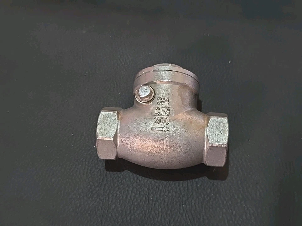 CF8 200 Swing Check Valve 3/4"  Npt , New - Image 1 of 4