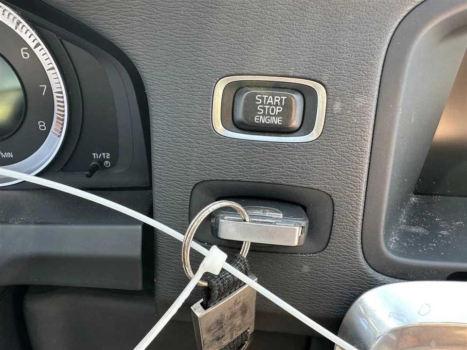 Interruptor de encendido con llave 2011 12 13 14 15 16 17 18 Volvo S60 Foto 1 de 4