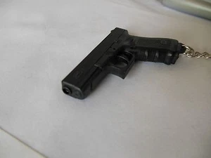 GLOCK - 17 **( 9 mm)**Llavero***Envío gratuito*** - Imagen 1 de 6