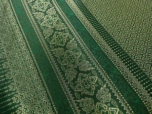 Green Gold Thai Silk Traditional Fabric Wedding Dress Damask Pattern 40' Drape  - Picture 1 of 6