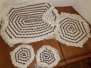Vintage 8 Piece Hand Hand Made Crochet Place Mats Doilies Hot Pads Coasters - Picture 1 of 6