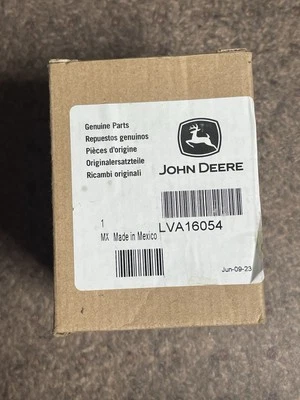 John Deere Original Equipment Hydraulic Filter - LVA16054 Brand New, Open Box - Image 1 of 3