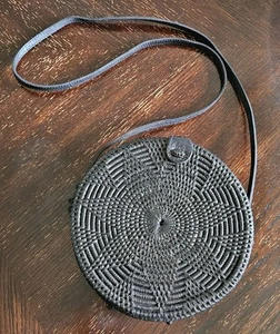 Womens Wicker Crossbody Purse,Black Round Canteen Shoulder Bag, Pre-Owned - Picture 1 of 4