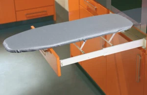 Häfele Bügelbrett Klappbar IRONFIX Bügeltisch Brett Montage hinter Schubkasten - Bild 1 von 9