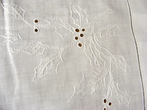"ROPA DE MESA CUADRADA VICTORIANA BLANCA SOBRE BLANCA BORDADA 45""X 45"" - Imagen 1 de 8