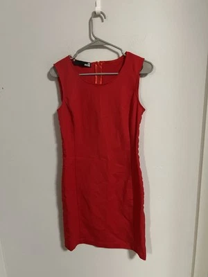 Love Moschino Size 6 Red Sheath Sleeveless Dress With Logo On Side - Image 1 of 4