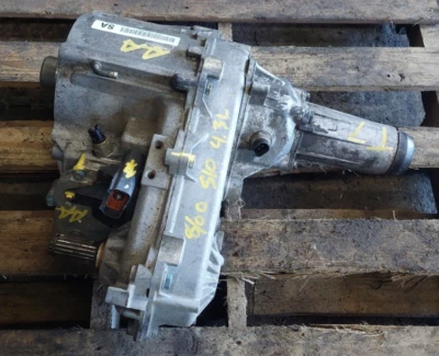 1996-2004 Chevrolet S10 Sonoma Blazer Jimmy 4.3 A/T 4x4 Transfer Case 233C - Image 1 of 4