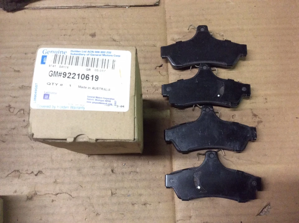 Nuevas pastillas de freno de disco traseras de fábrica OEM AC Delco GM 92210619 Foto 1 de 4