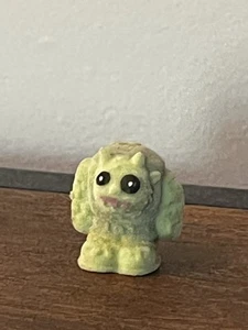 Great Price!!! ULTRA RARE Fuzzy Ooze Ogre Trash Packs Rotten Series. - Picture 1 of 5
