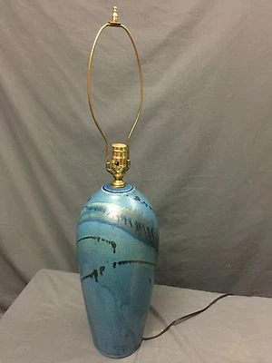 Lámpara de mesa de cerámica de estudio XL en muy buen estado firmada 'Donaldson 90' Foto 1 de 4