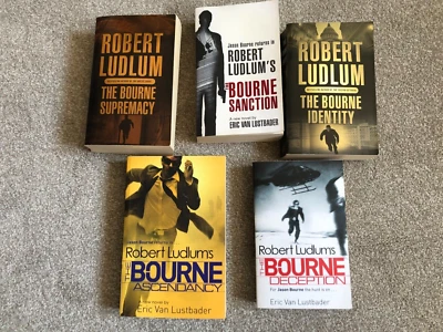 Jason Bourne Collection Robert Ludlum’s Book Bundle x 5  Eric Van Lustbader - Image 1 of 4