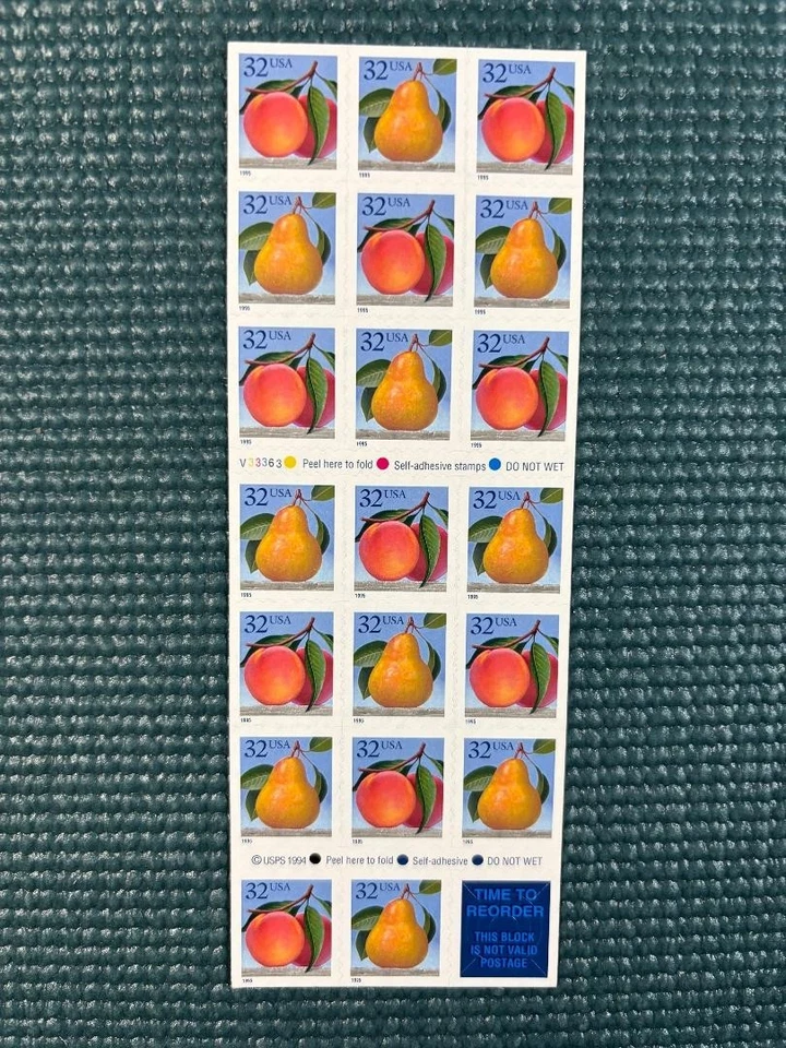 Scott #2494a: Peaches and Pears MNH Booklet of 20. - Image 1 of 1