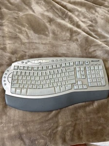 Microsoft Wireless Comfort Keyboard 1.0A Clear Button Model 1045 / Ergonomic - Picture 1 of 6