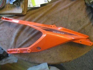 Subchasis trasero izquierdo KTM 690 Duke LC4 2017 76003002001EB - Imagen 1 de 4
