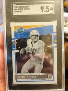 2020 Donruss Optic Justin Herbert RC 303 Rated Rookie variante negativa SGC 9,5 - Foto 1 di 2