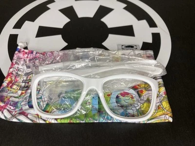 Gafas de sol Oakley pulidas blancas de antemano marcos de repuesto solo sin iconos Foto 1 de 2