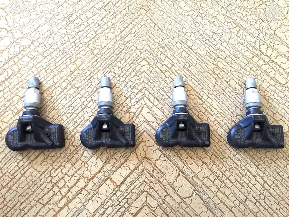 Brand New Set Four (4) OEM GENUINE BMW TPMS F30 3-Series 328i 335i 36106798872 - Imagem 1 de 1