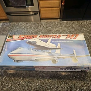 Revell 1/144 Space Shuttle & 747 Enterprise Scale 1977 Modellbausatz H-177 - Bild 1 von 7