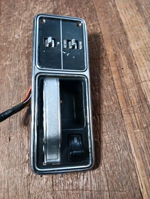 1984-1996 Jeep Cherokee XJ Passenger Window Switch Door Handle & Lock Switch OEM - Изображение 1 из 4