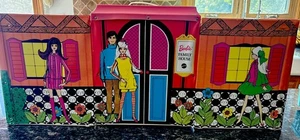 Vintage Mattel Barbie Familienhaus 1968 ausklappbares Vinyl selten Tisch+Stühle, Sitzsack - Bild 1 von 5