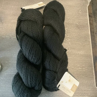 2 Hilos de algodón teñidos negros de alpaca Hanks Of Blue Sky nuevos con etiquetas Foto 1 de 3