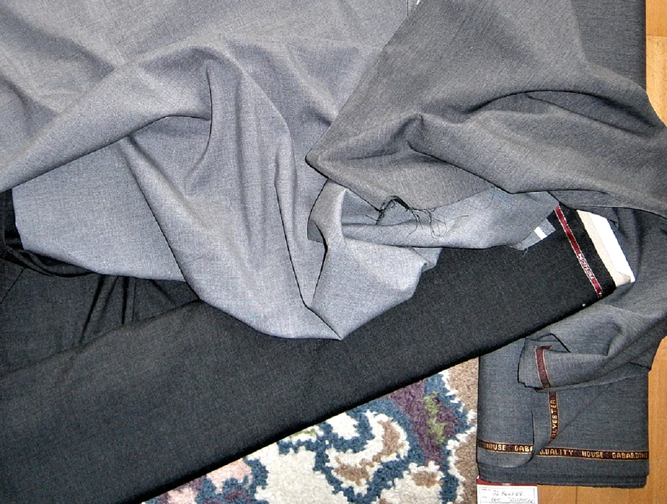 Stoffe, Anzugstoffe, Kostümstoffe, Wolltuche, 150 cm, Basteln - Bild 1 von 1