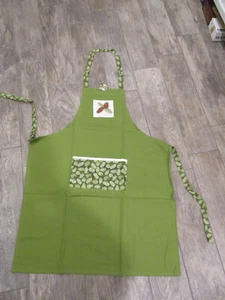 Dei Dennis East Woodland River Full Length Apron Green 100% Cotton Pinecones New - Picture 1 of 8