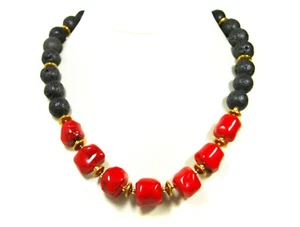 Schöne Halskette aus Edelsteinen Lava und Korallen in Kugel-u.unreglmäßiger Form - Picture 1 of 2