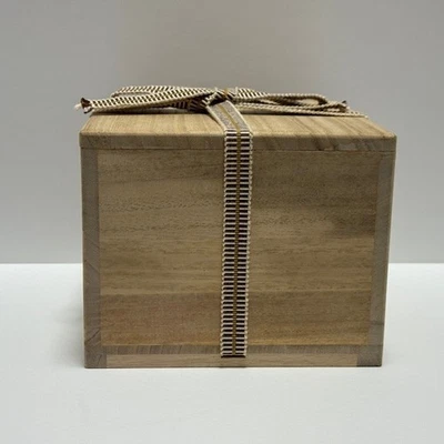 Japanese Wooden Storage Paulownia Old Box for Tea Bowl etc Made in Japan - Image 1 of 4