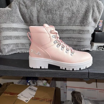 Bota para mujer Fila TY20, talla 8,5, nueva Whinyh Wawa Foto 1 de 4