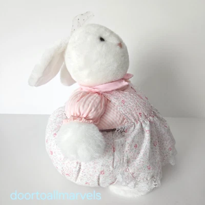 T.L. vintage años 90 Juguetes Peluche Conejo Baratija Caja Costura Cesta Joyería Pascua Foto 1 de 4