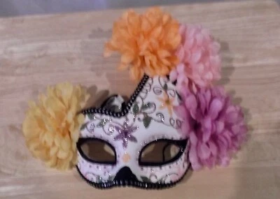 DAY OF THE DEAD LADIES MASK - HALLOWEEN - DIA DE LOS MUERTOS - NWT - Image 1 of 3