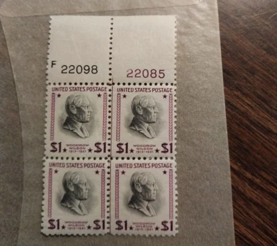 US 1 Dollar Woodrow Wilson Purple/Black Stamp Plate block of 4 MNH 22098 22085 - Image 1 of 3