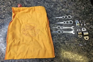 Vintage Penn International Fishing Reel Drawstring Bag with Lot Penn Wrenches - Picture 1 of 7