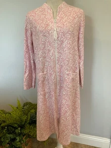 MISS ELAINE Womens Size Small Pink Paisley Zip Up Long Sleeve Pockets House Robe - Picture 1 of 5