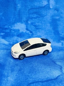 Tomica Toyota Prius No. Vehículo diecast Tomy 89 escala 1:60 blanco - Imagen 1 de 7