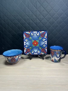 Tabletops Gallery Lucca Handcrafted Blue Floral 3  Piece Place Setting NIB - Picture 1 of 20