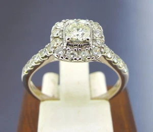 .78 ctw Diamonds Round Cut 14k White Gold Halo Style Engagement Ring Size 7 - Picture 1 of 5