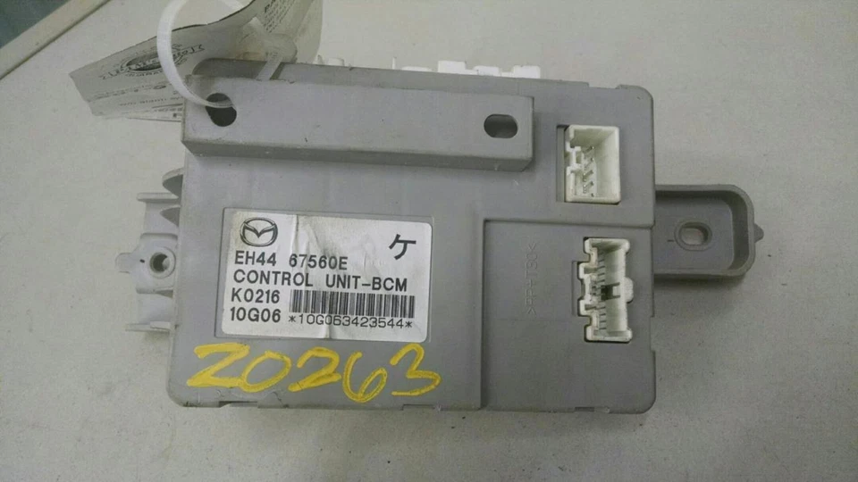CX-7 BCM 2010 ECU EH4467560E  Foto 1 de 1