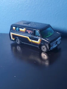 Vintage Yatming #899 Black Bedford "Delightful Van" 1/64 Diecast Thailand - Picture 1 of 2