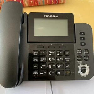 Panasonic KX-TGF320E Corded Home Office Telephone With 1 Cordless Handset - Zdjęcie 1 z 3