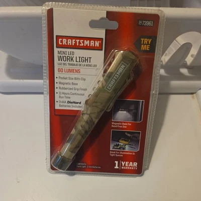 Craftsman Mini Luz de Trabajo LED Base Magnética 60 Lúmenes Bolsillo Tamaño 3473961 Camuflaje Foto 1 de 3