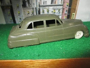 Vintage 1950's Lapin Products Green Plastic Cadillac Sedan Car 5 3/4" L~NICE! - Picture 1 of 4
