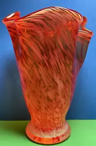 Vintage Lefton Art Glass Vase Handkerchief Ruffle Top Red White 6” - Picture 1 of 7