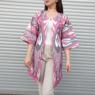 Dé rienda suelta a su fashionista interior con nuestro caftán Ikat Foto 1 de 4