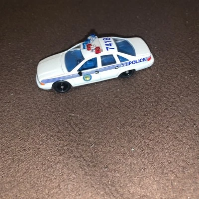 Chevy Caprice TM de 3" 1/64 Racing Champions Fast and the Furious 1992 policía de Miami Foto 1 de 4