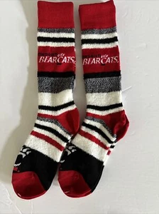 2 Paar Set! Cincinnati Bearcats, FBF Socken für Erwachsene hochwertiger kostenloser Sh (B7 - Bild 1 von 3