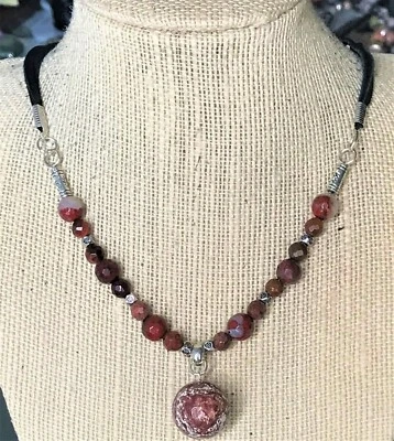 Collar con cuentas colgante de jaspe rojo de piedras preciosas naturales Fengshui Chakra EE. UU. Foto 1 de 2